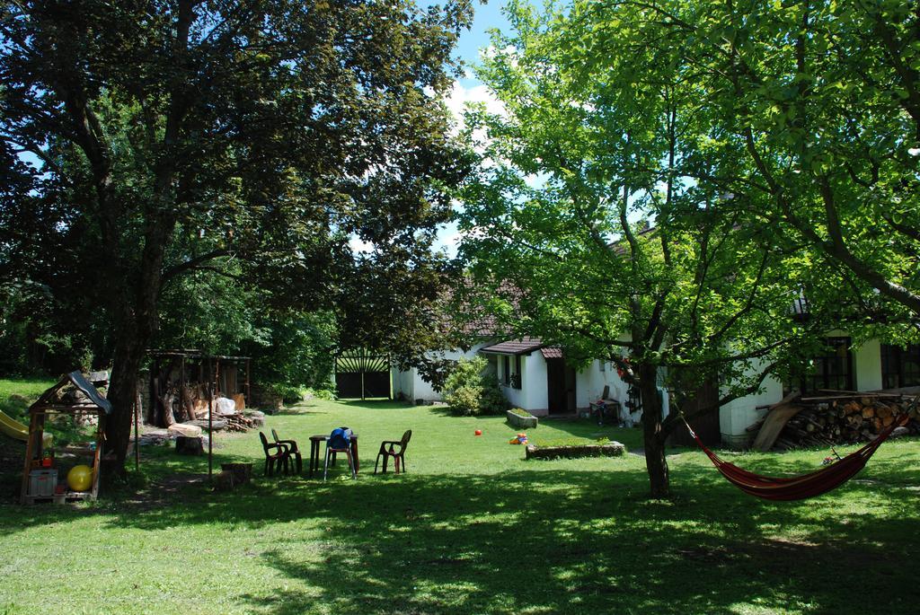 Penzion Stáj Návary Apartamento Exterior foto